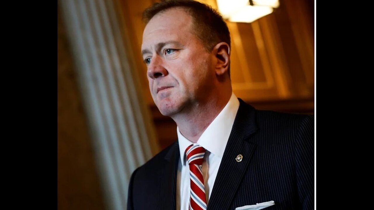 Sen. Schmitt Calls for Medal of Freedom for Pat Buchanan