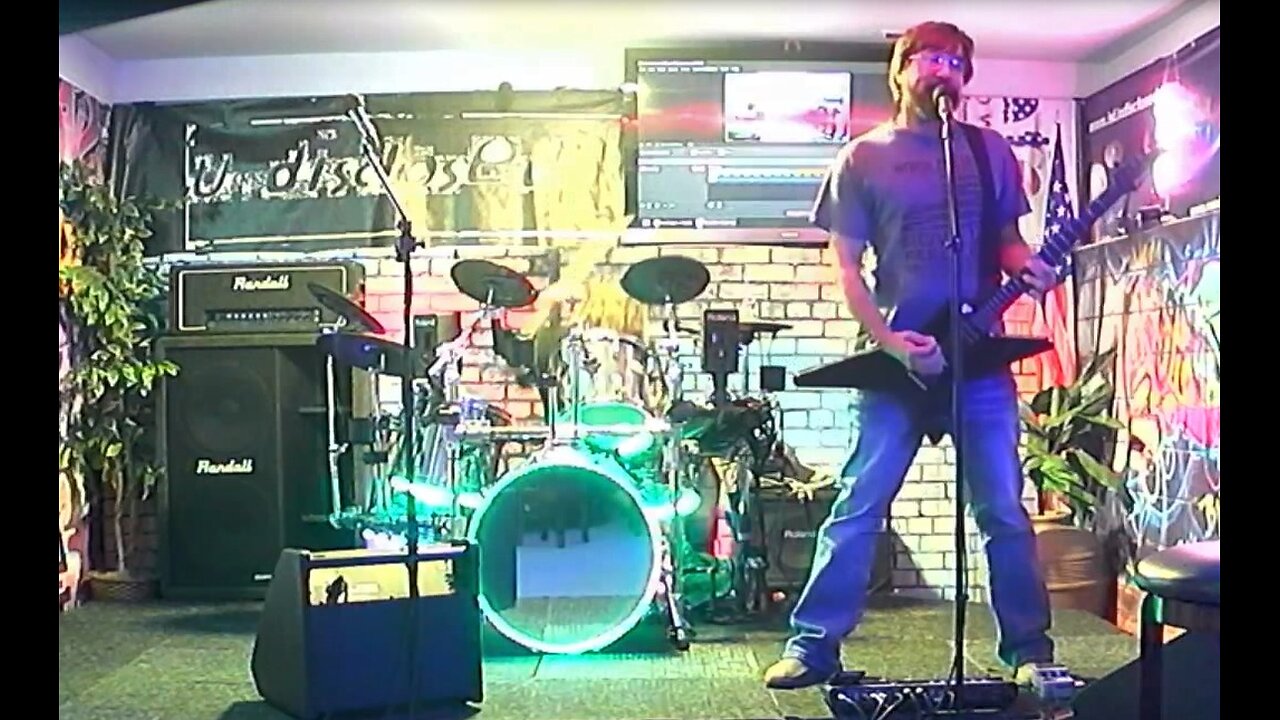 Can't Explain (122025)