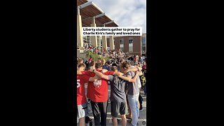 Liberty students gather to pray for Charlie Kirk.
