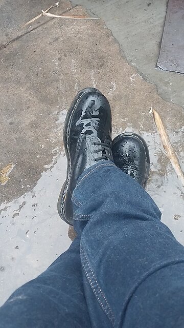 I'm only happy when it rains