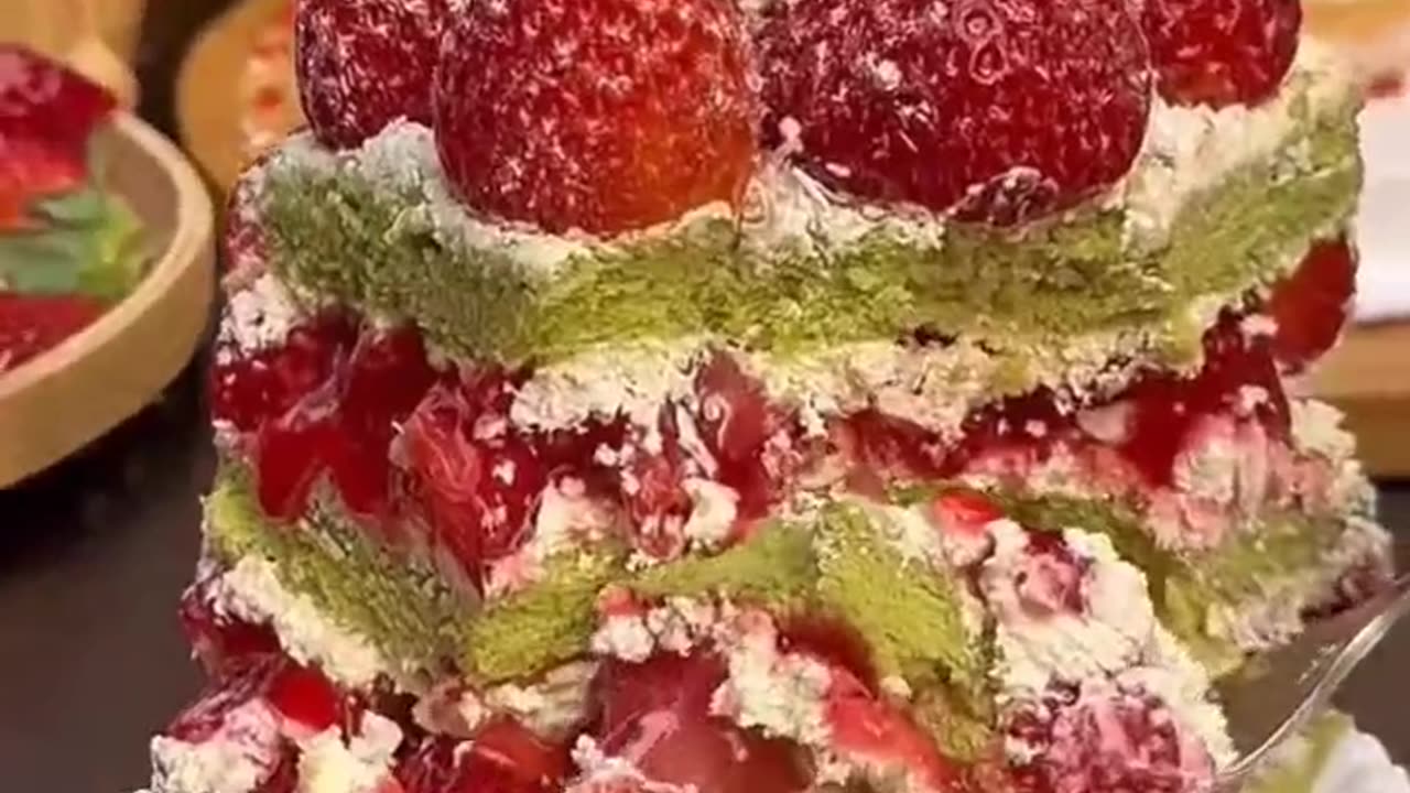 Yummy & Delicious Cake