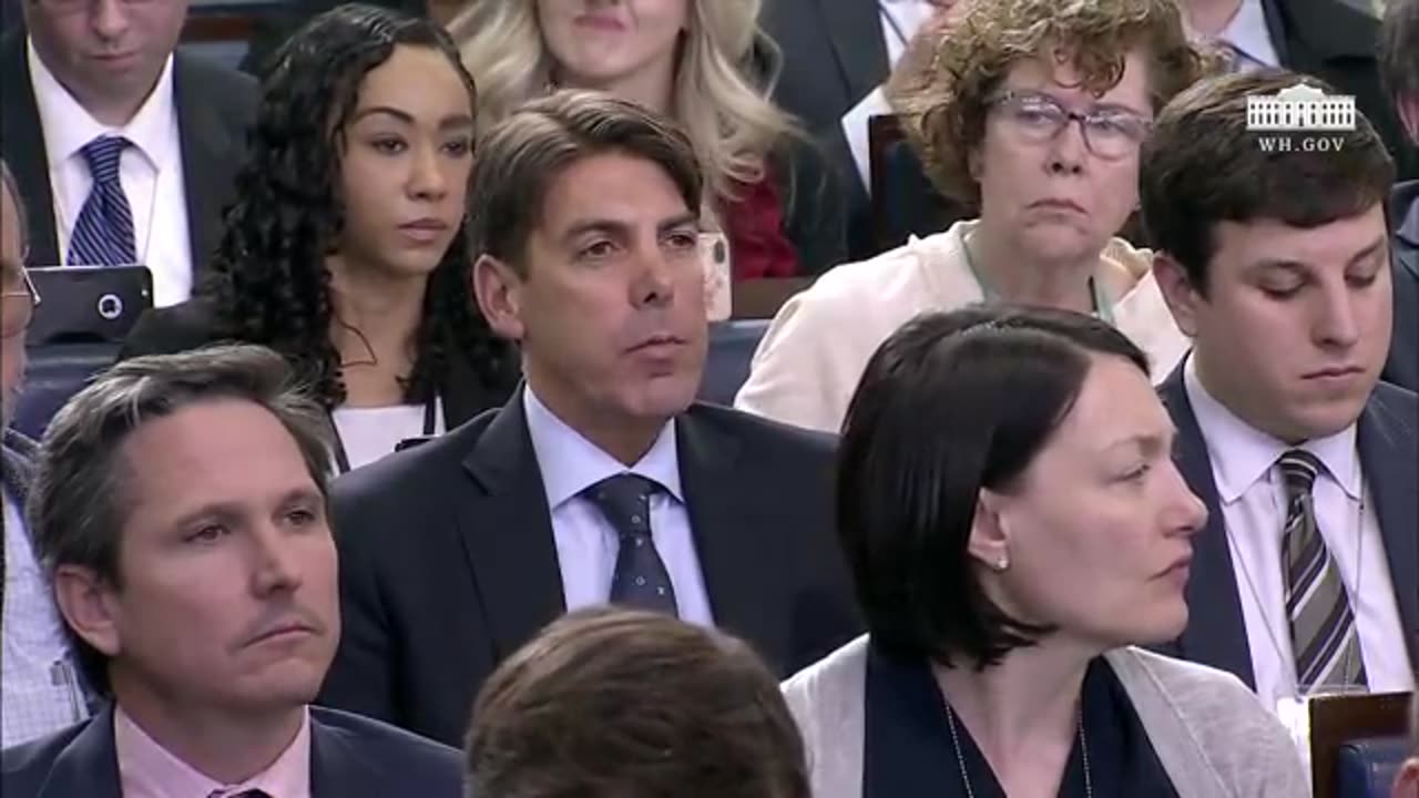 Archive ✅ 1-29-2018 - White House Press Briefing