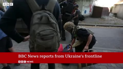 Inside Donetsk as residents flee attacks on Ukrainian region Russia wants to control | BBC News