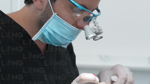 If you’re interested in a hair transplant that’s quick, simple and totally smooth,