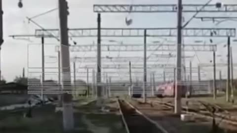 👀🚂 Ukrainian drone crashed into a locomotive at the "Valuyki-sorting" station