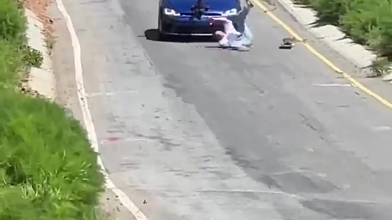 The Average Downhill Skateboarding Experience 😂