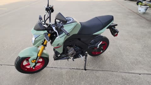 2023 KAWASAKI Z125 PRO MINI BIKE IN GREEN WALK-AROUND