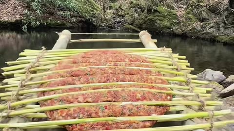 Cooking kebab using natural primitive methods 🥩🪵🔥💦