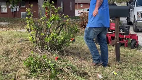 Calm Restored After Police Intervene with Angry Neighbor P3
