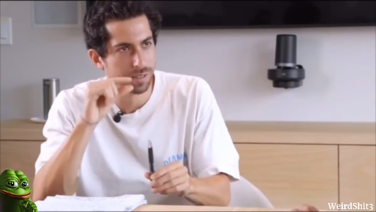 Interdimensional Theory Explain Why Some UFO Craft are Reportedly Bigger on the Inside