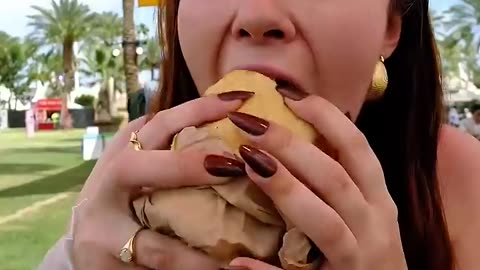 Everything I ate for $200 at Coachella! #Coachella #Foodie #Eating #Pizza #Burger #Shorts