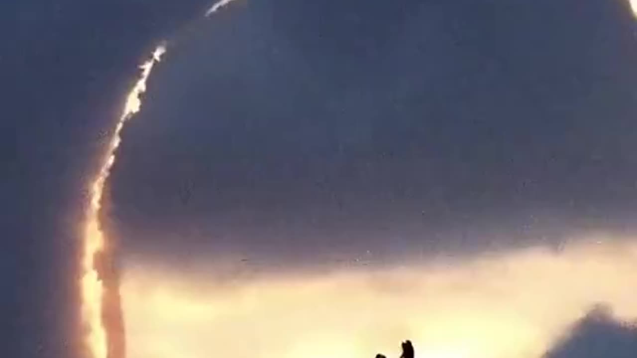 RING OF FIRE IN THE SKY WITH 2 FIGURES 4 -19-2025 DAY BEFORE EASTER SUNDAY