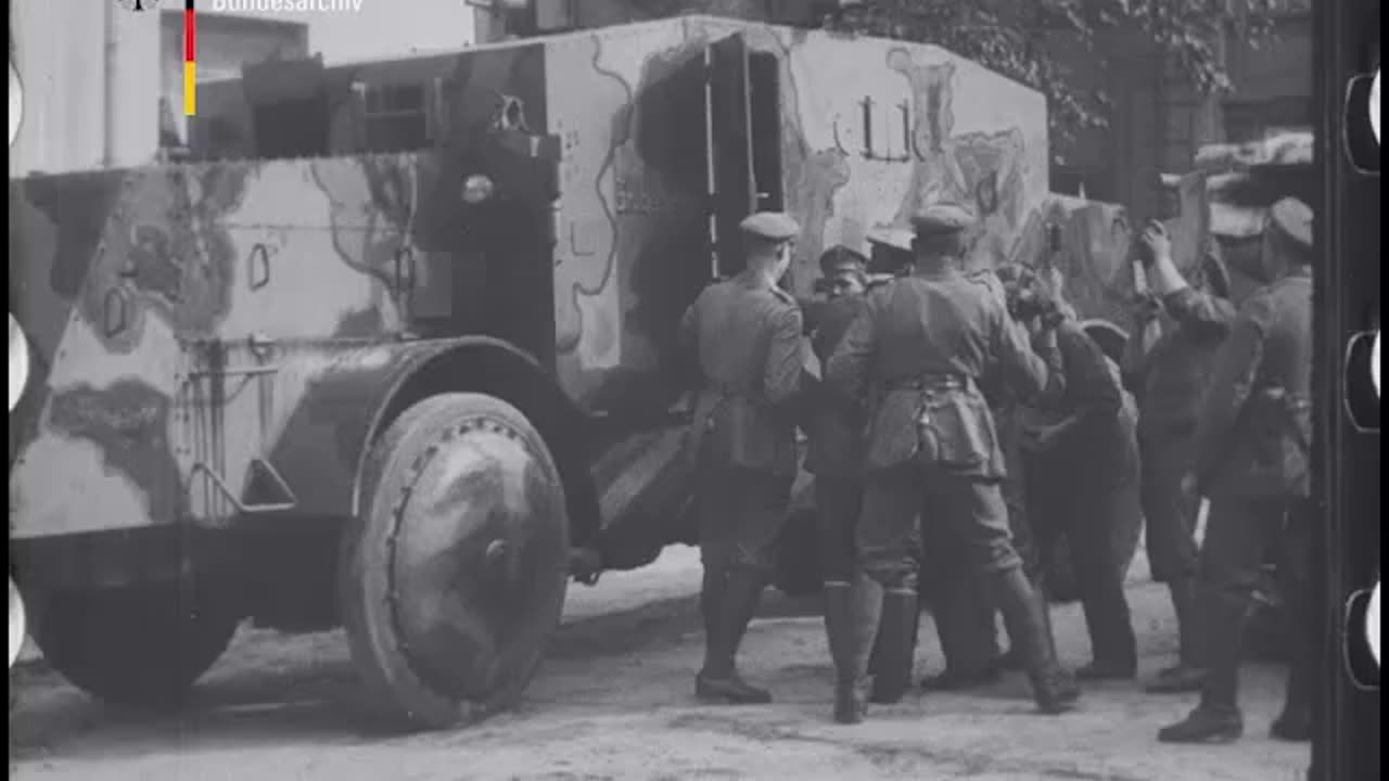 BArch_B_126824_1R_Unsere_Nachrichtentruppen_1