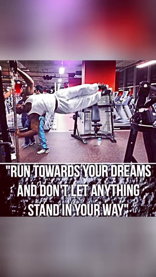 8 GYM SELFIE IDEAS TO SHOW OFF YOUR GAINS