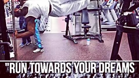 8 GYM SELFIE IDEAS TO SHOW OFF YOUR GAINS