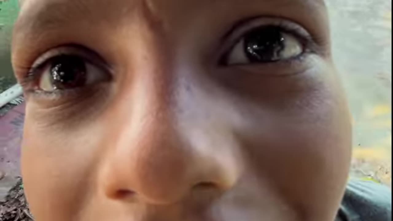 Apne baap se mang😂