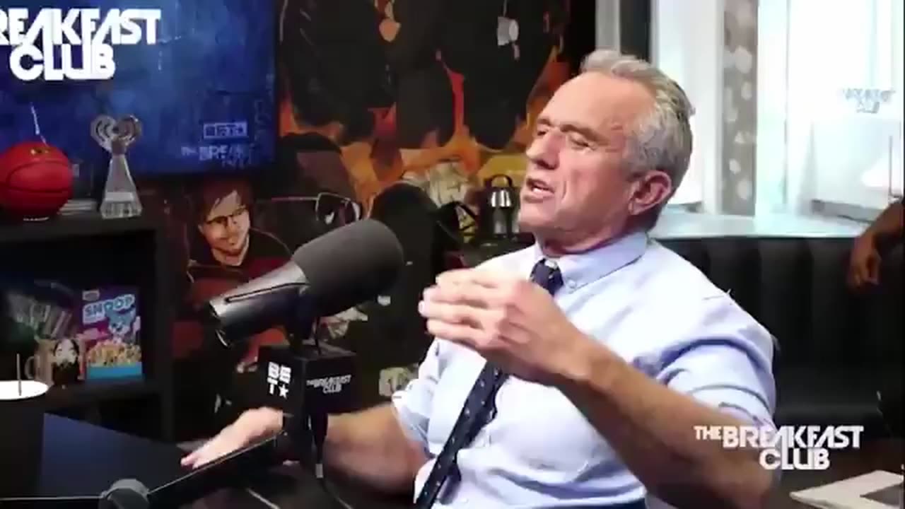 🚨 RFK JR. SOUNDS THE ALARM ON BLACKROCK & THE GREAT RESET 🚨