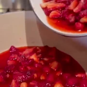 Lilibet shows off cute American accent while spending time with Meghan