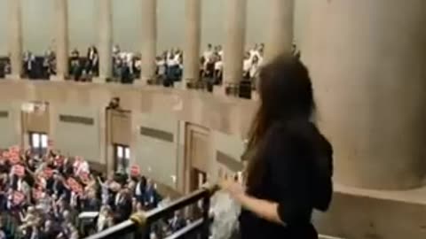 Co...coś się chyba zepsuło, i nie było mane słychać...