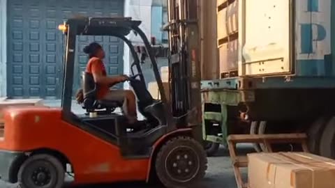 Warehouse Morning Routine | Starting the Day at 6AM – Part 1