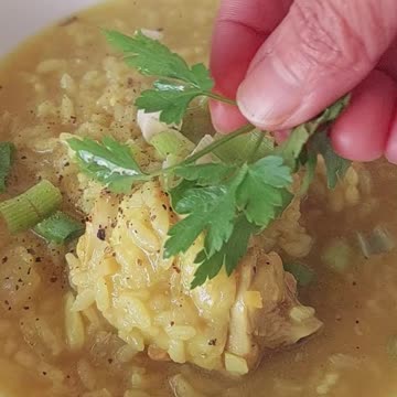 How to cook the famous Filipino comfort food Arrozcaldo. Panlasang Pinoy, Lutong Pinoy