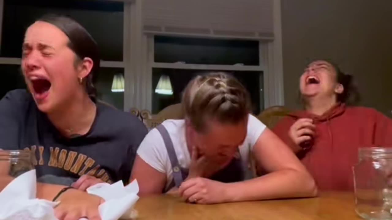 Sprite challenge 😂#scarecam #scare #prank #funnyvideo #funny