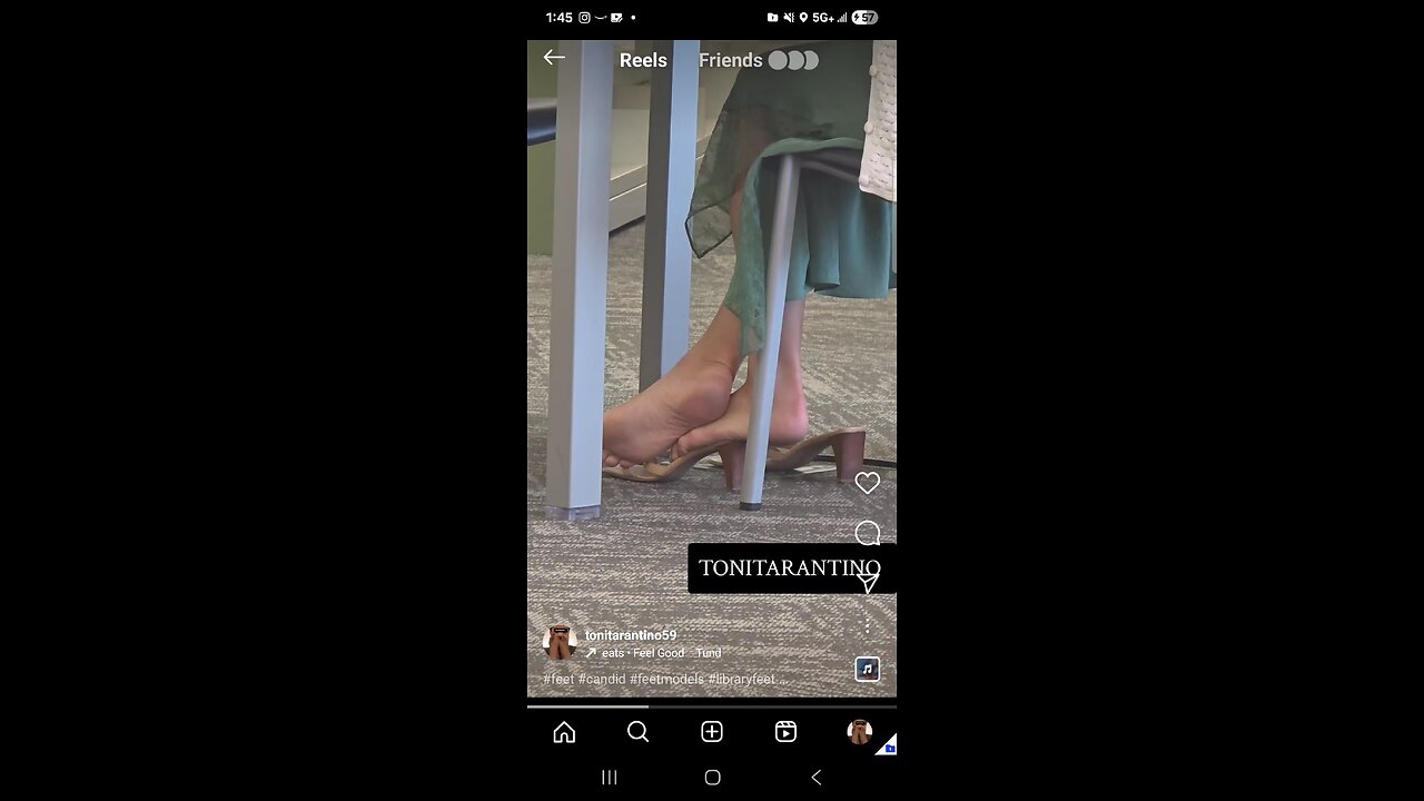 elegant feet play