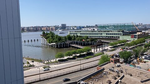 Walking Manhattan: Second Sundays @ Whitney Museum, Little Island, Pier 57, & High Line