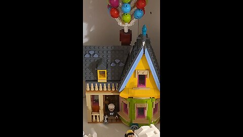 LEGO OF THE DAY! LEGO HOUSE