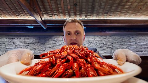 Chongqing Crawfish Festival FOOD TOUR - I Ate 100+ Crayfish in One Sitting!