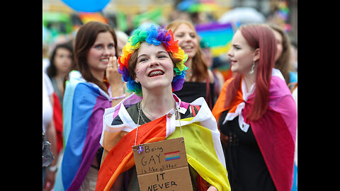 Middle Schoolers Encouraged to Dress in Drag for Pride Event