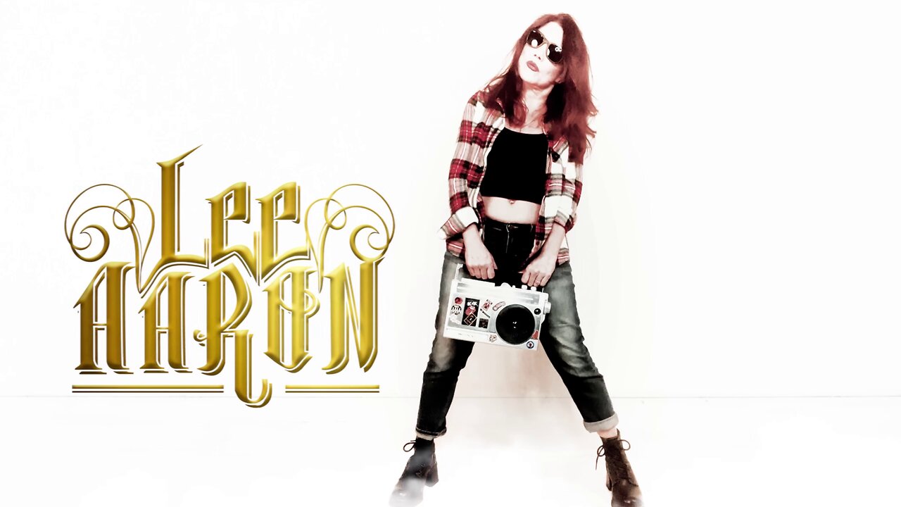 Lee Aaron - C'mon & I'd Love To (Zoomed In...Modern Style)