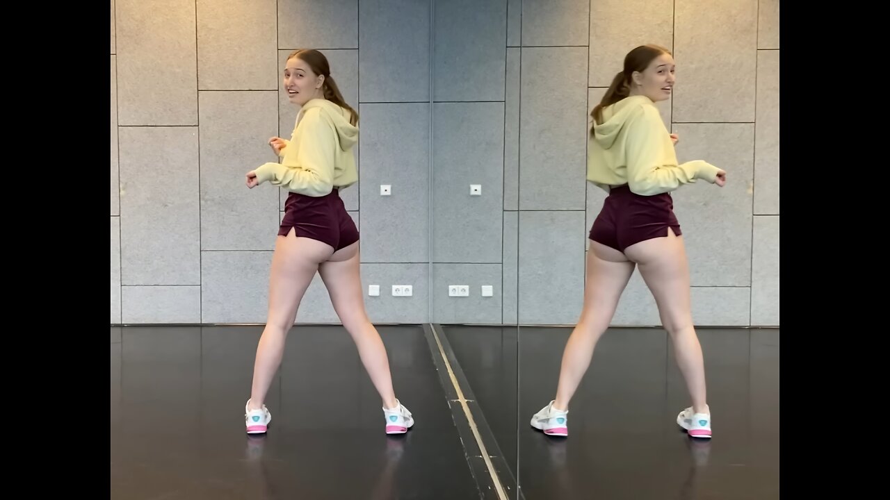 BOOTY JIGGLE