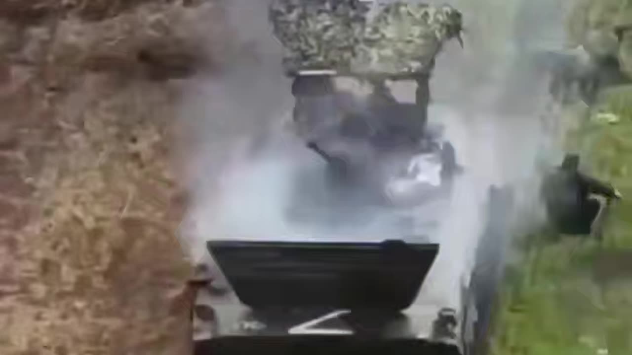 Quadcopter hits a BMP-2 personnel carrier