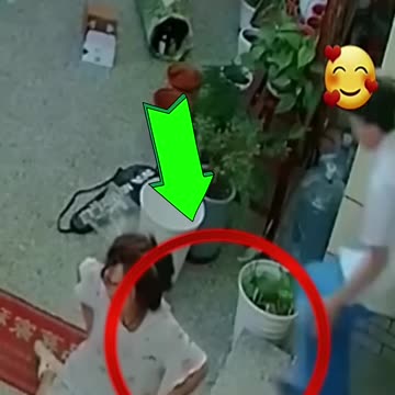 Hành động nhỏ ý nghĩa lớn đáng tôn trọng 👆❤️‍🩹 #shorts #status #kindness #short