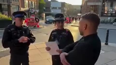 ＂You're telling me I'm not allowed to preach？＂