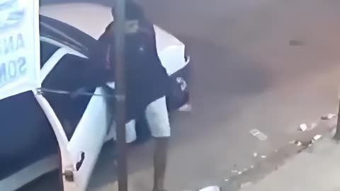 Robber overdoses whole trying to rob people