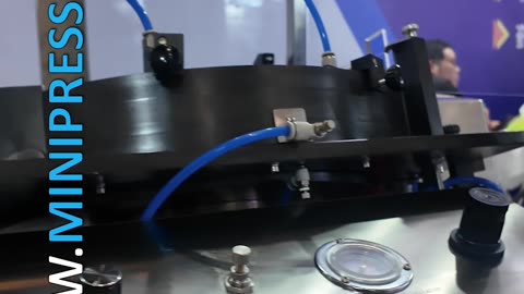 Minipress.ru Устройство перемешивания для фармацевтической продукции