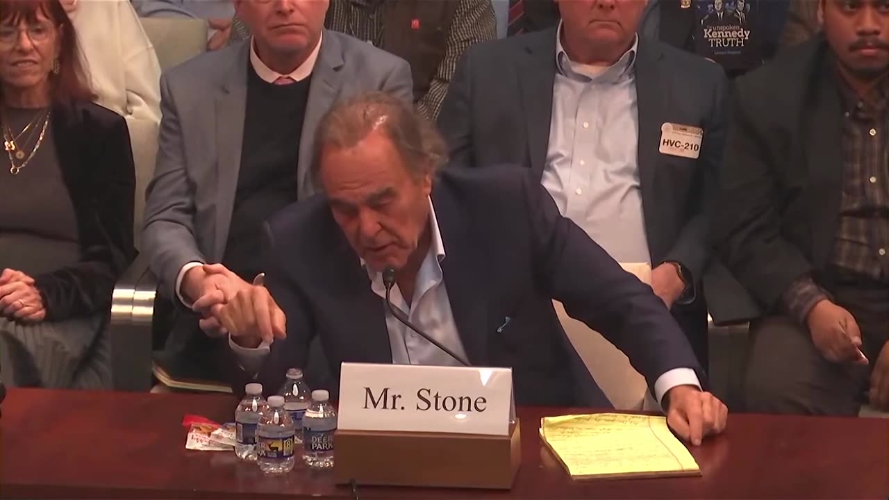 Oliver Stone calls for reinvestigation of Kennedy's assassination