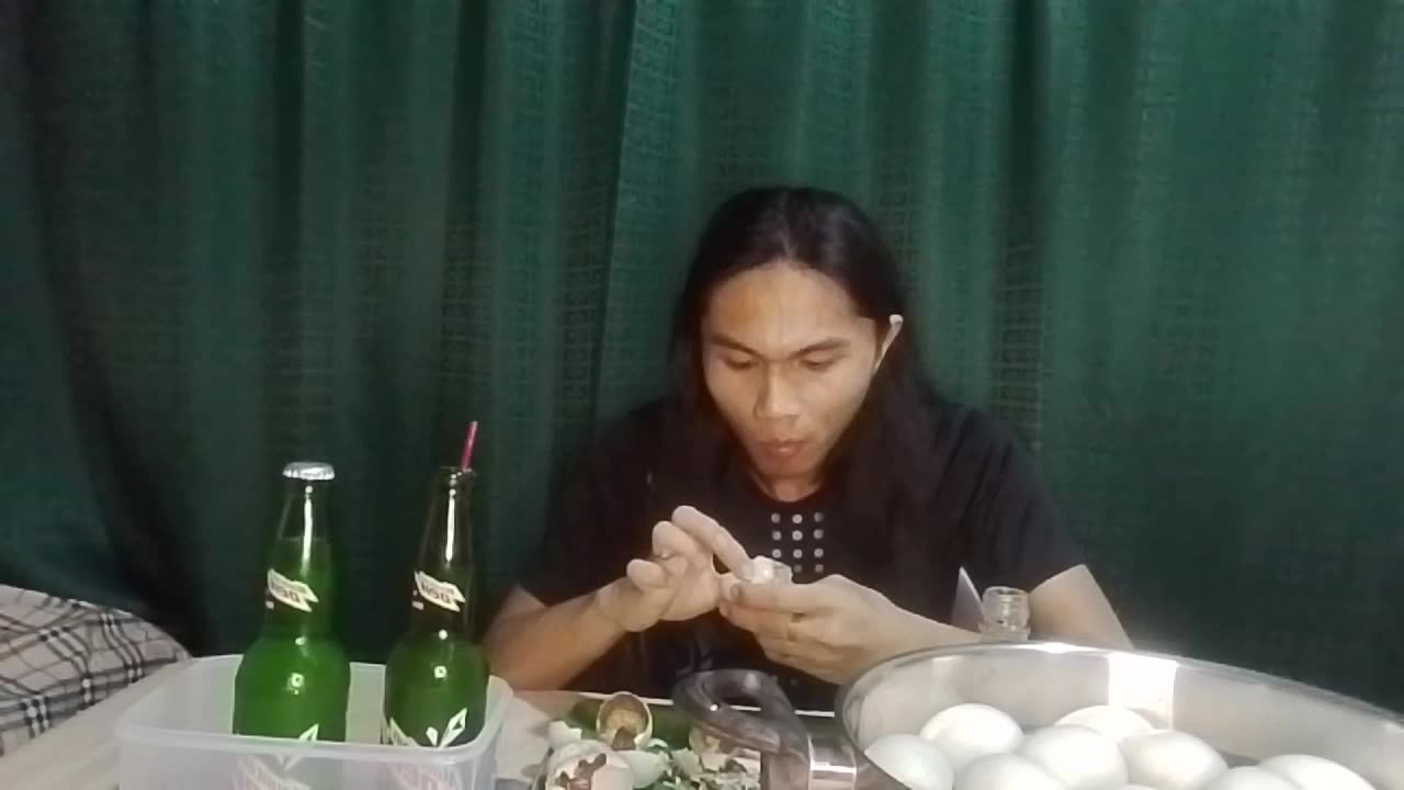 Foodie Monster Debut Episode: Balut/Maodan