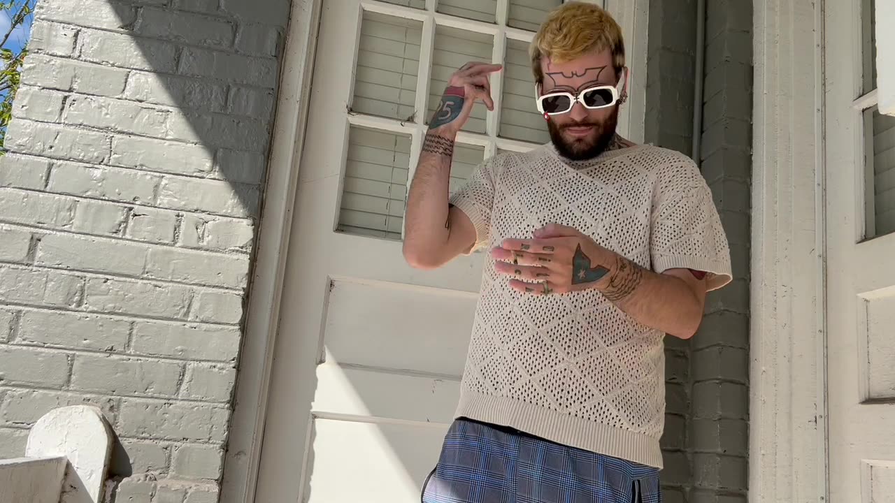 Ep. 654 "Pursuit of Happiness" by Harry Potter The Batman