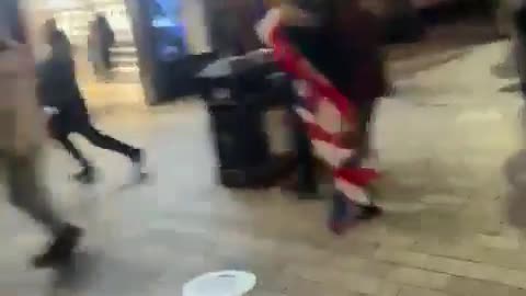 Northern Ireland Protestants force pro-Palestinians to retreat. Sinn Fein in Belfast thought