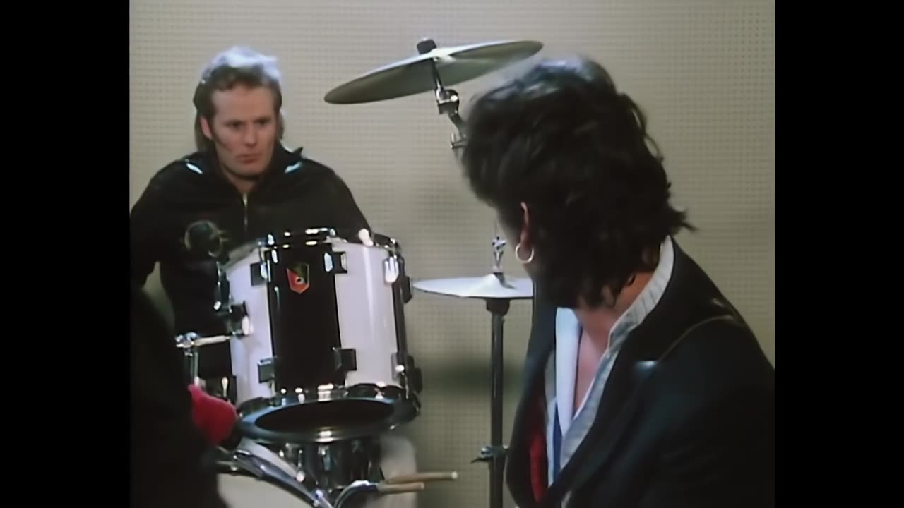 Pretenders - Message Of Love
