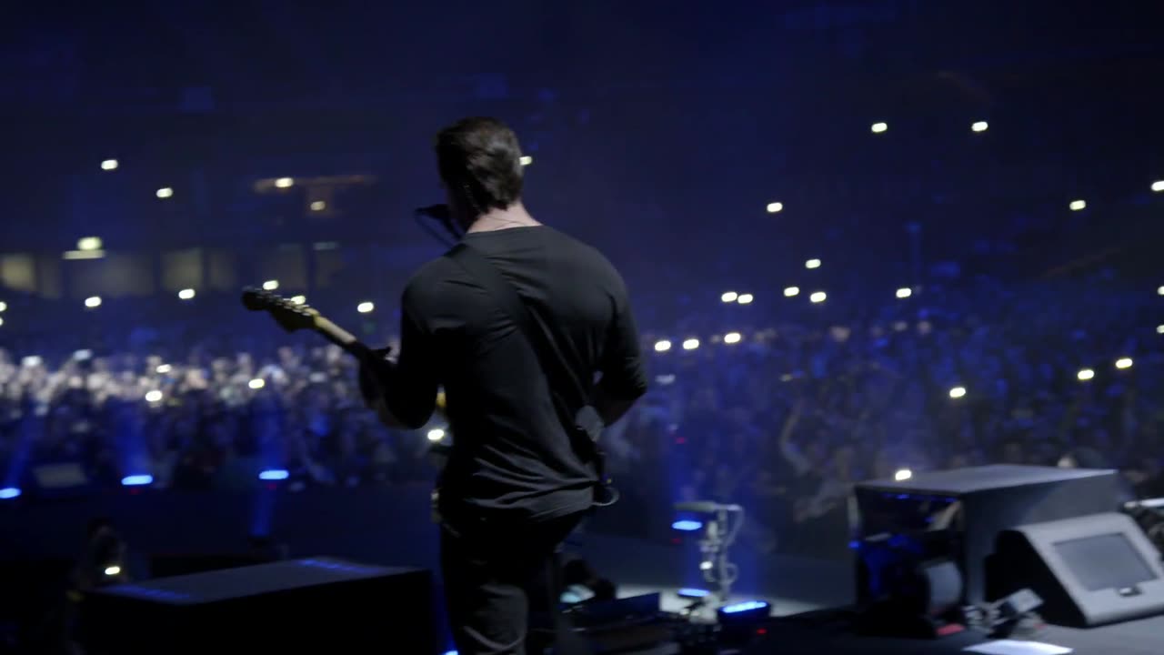 All the Right Moves - OneRepublic (live)