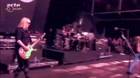 L7 - Shitlist (Live)