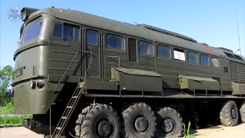 Тепловоз на колесах Машка Монстр тягач так и не поехал Экспериментальная машина