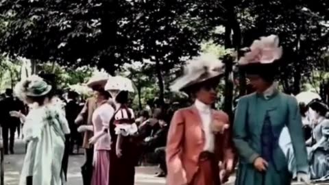 A Walk in the Park (1901) 🌳 | Strolling Through Time 🕰️ | 121-Year-Old Snapshot 📸