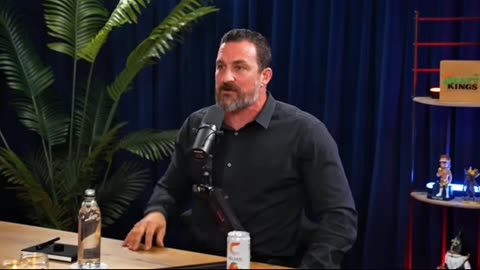 💉Addiction & Dopamine Explained by Andrew Huberman 💊 #shorts #addictionrecovery #youtubeshorts