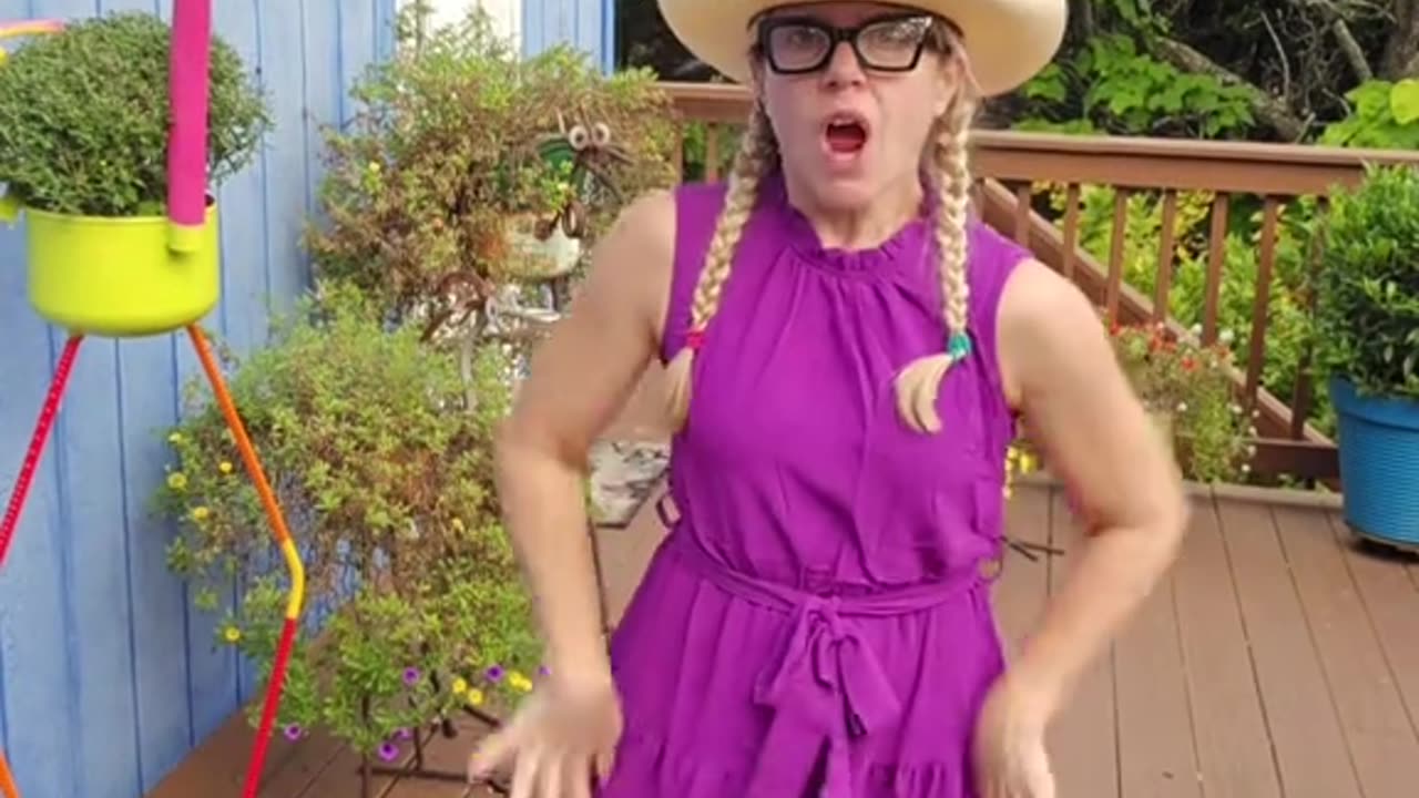 Remember Marn'i Washington, the FEMA supervisor who instructed officials to "AVOID HOMES ADVERTISING TRUMP" aiding hurricane-hit areas?