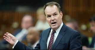 Government House leader warns of potential election if budget voted down